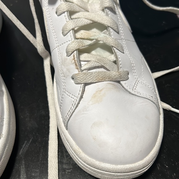white nike high rise shoes - Picture 4 of 4